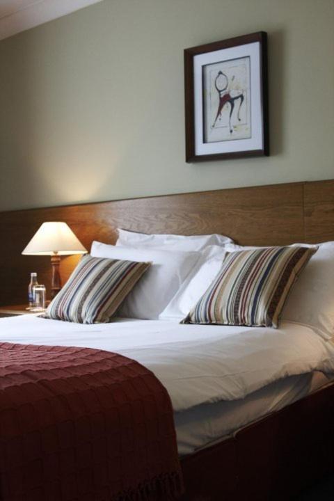 Tralee Benners Hotel Стая снимка