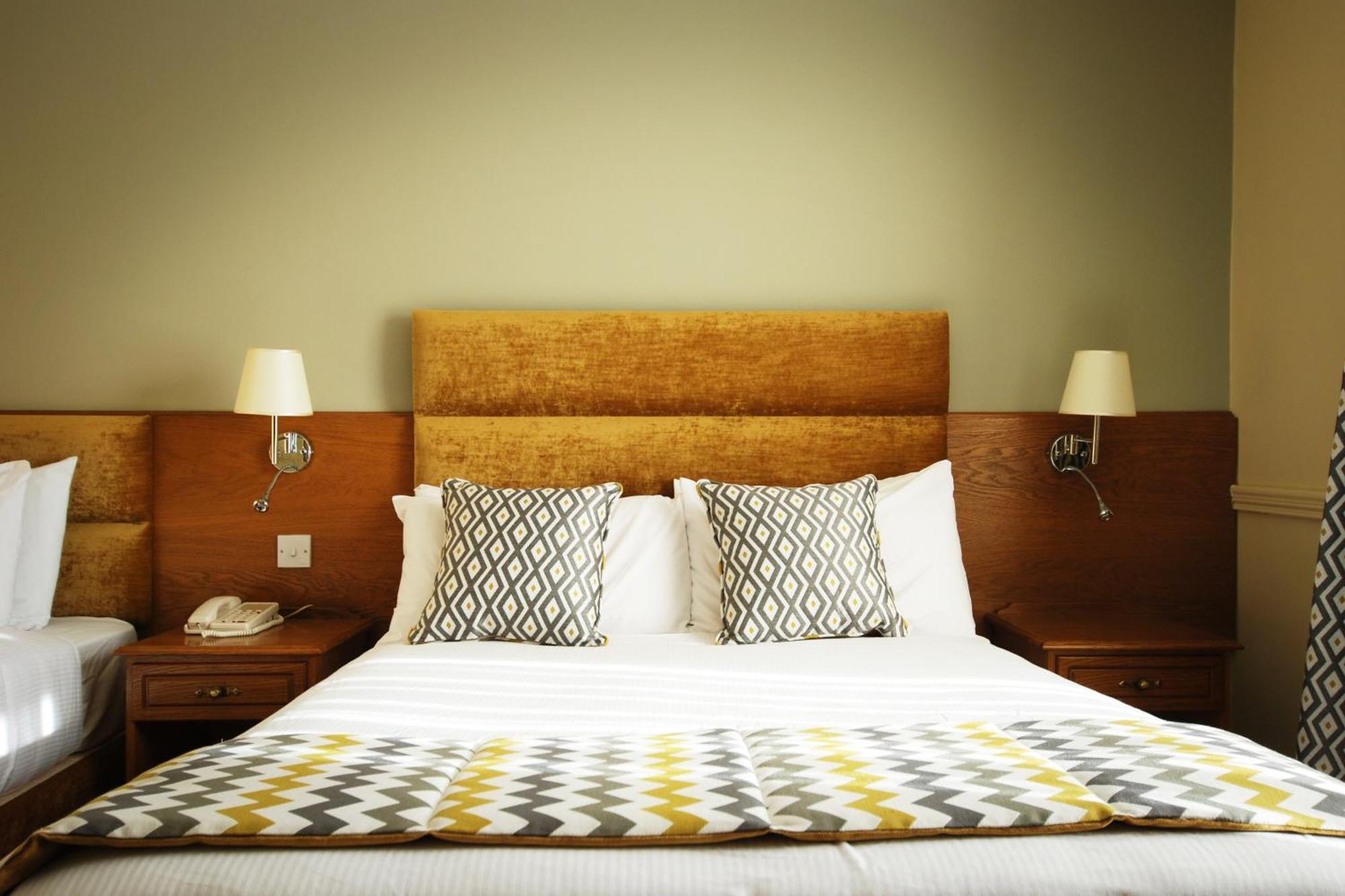 Tralee Benners Hotel Стая снимка